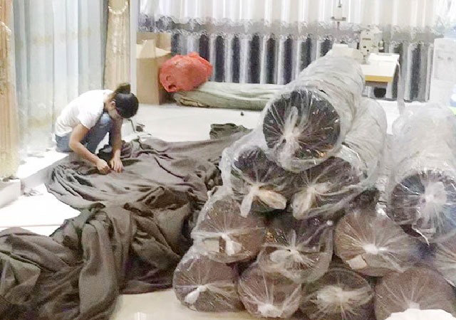 布帘的生产车间